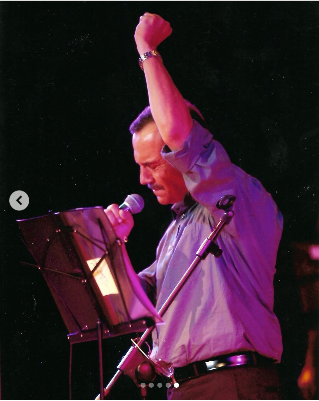 صاحب رائعة 》أناديكم》.. وفاة الفنان  أحمد قعبور