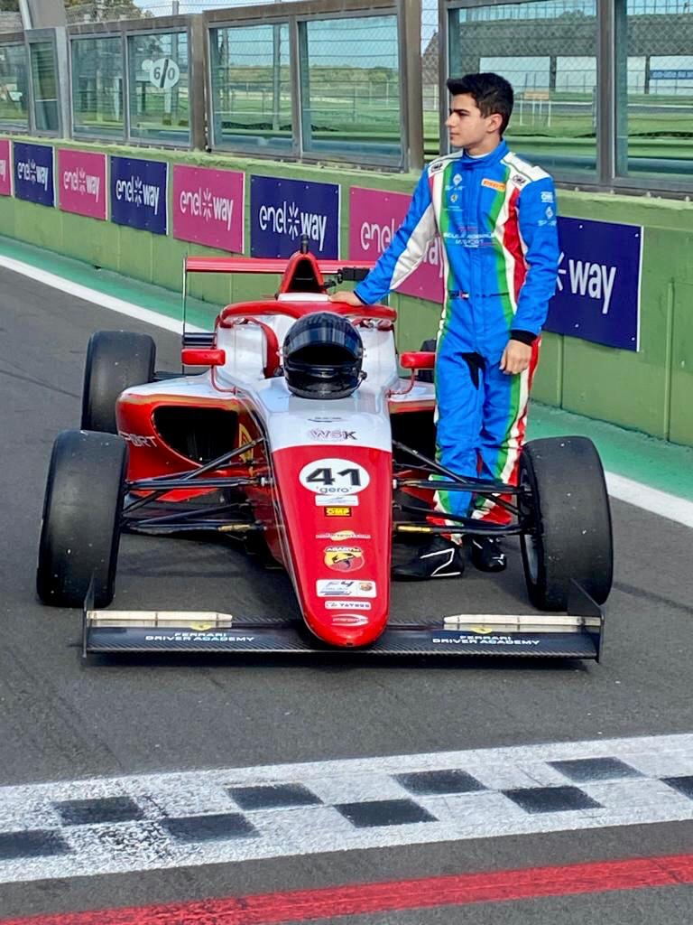 نجم الكارتينغ الإماراتي الشاب ينضم لفريق بريما لموسم 2023 للفورمولا